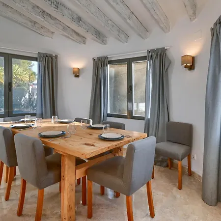 Perla Blanca Costa *